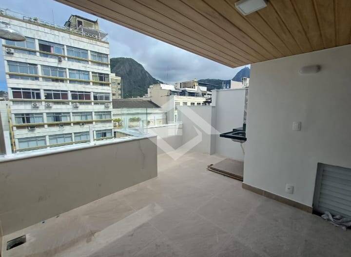 Cobertura à venda com 1 quarto, 75m² - Foto 2