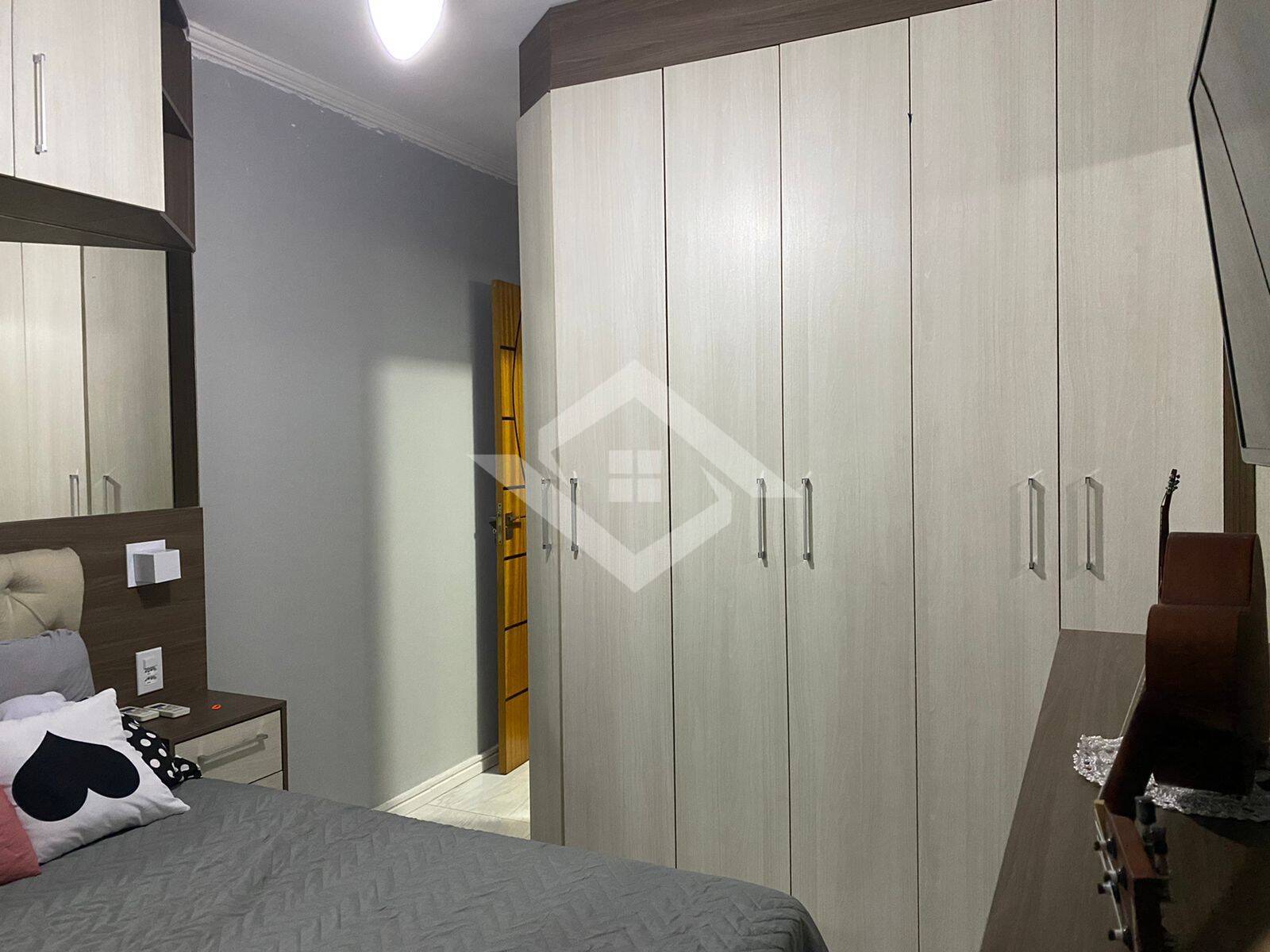 Casa à venda com 5 quartos, 180m² - Foto 11