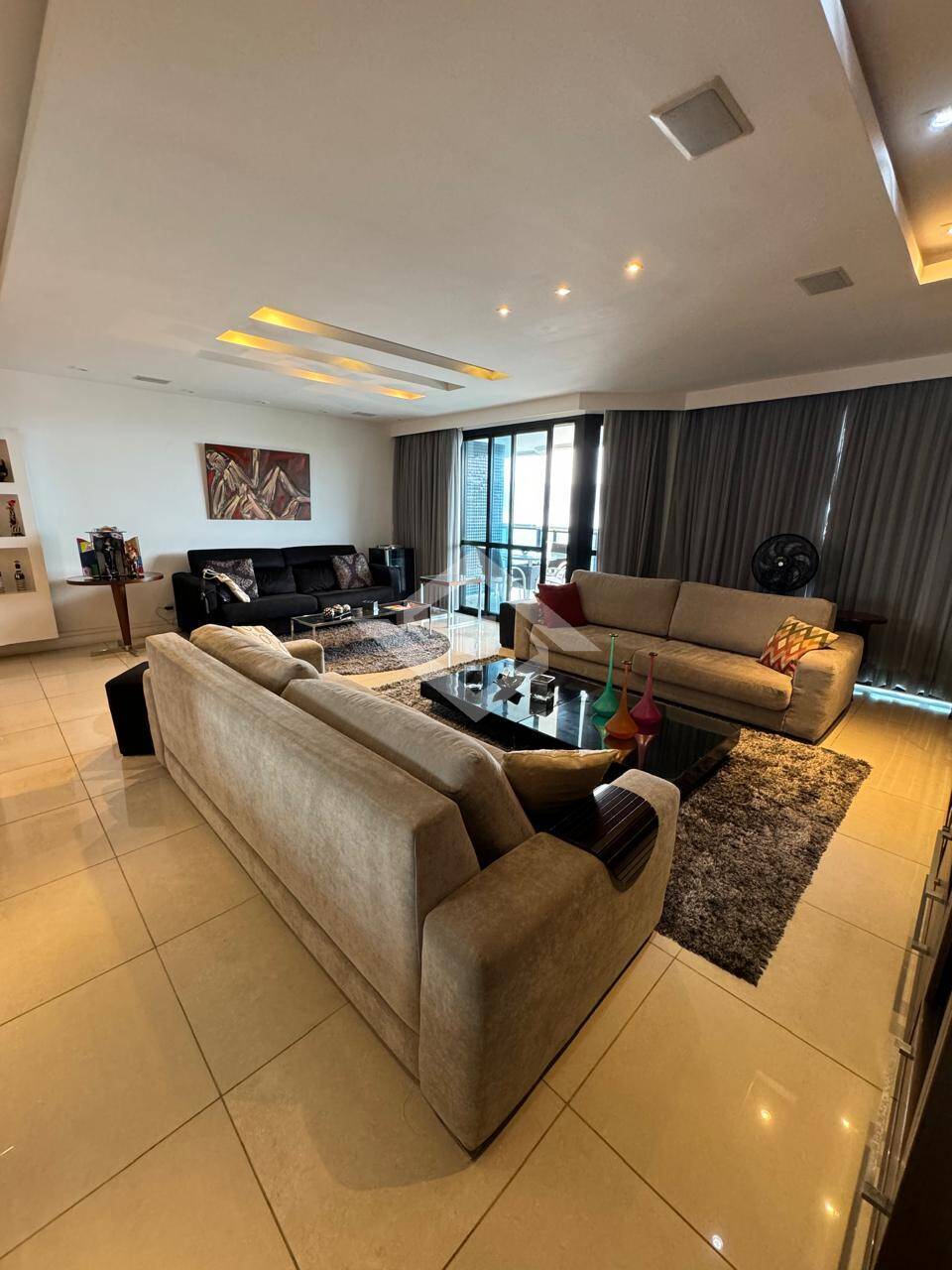 Apartamento à venda com 4 quartos, 321m² - Foto 3