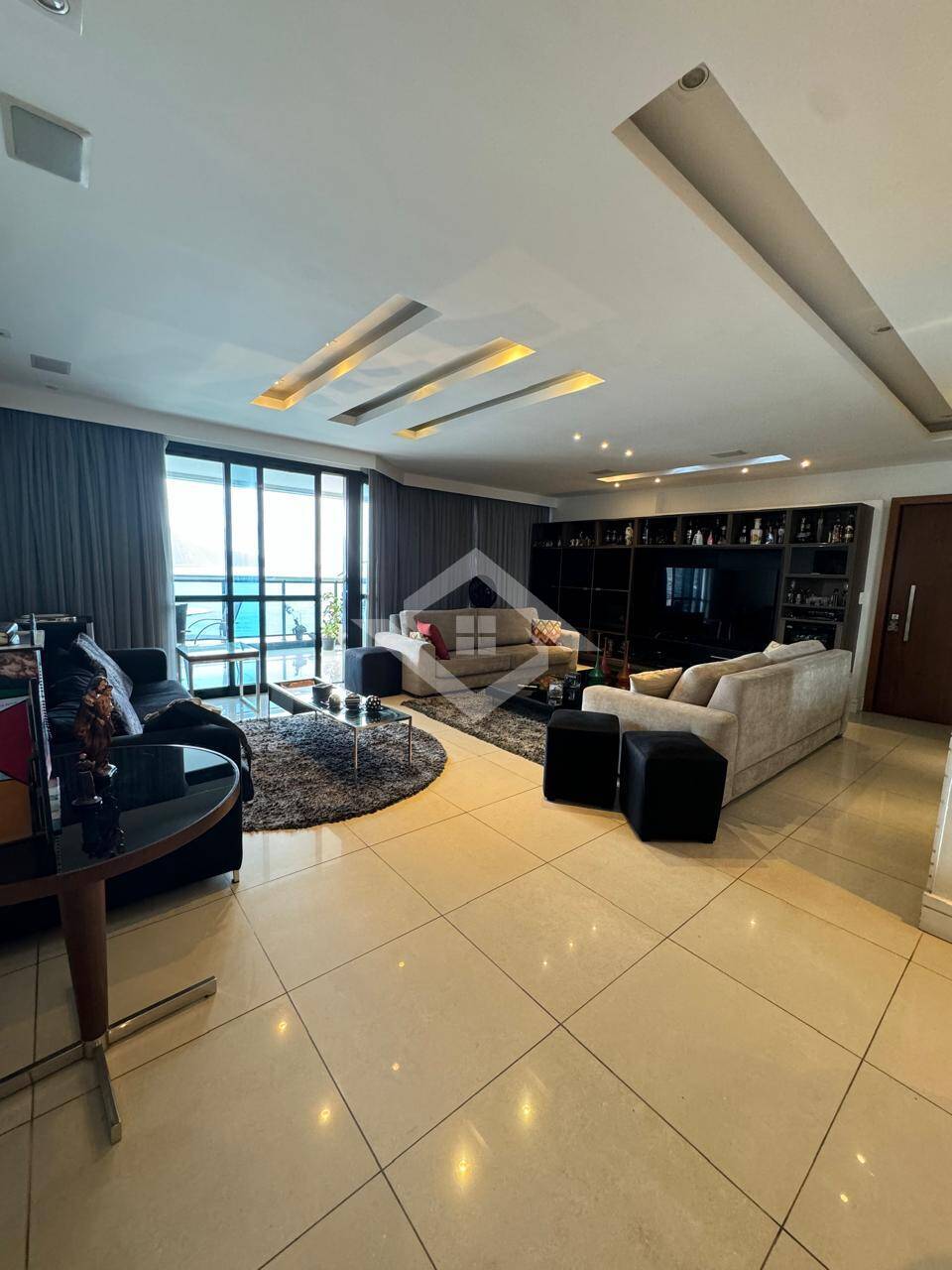 Apartamento à venda com 4 quartos, 321m² - Foto 4
