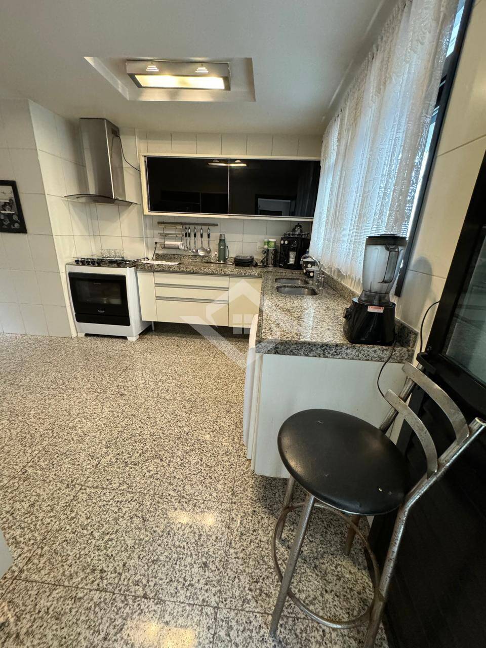 Apartamento à venda com 4 quartos, 321m² - Foto 11