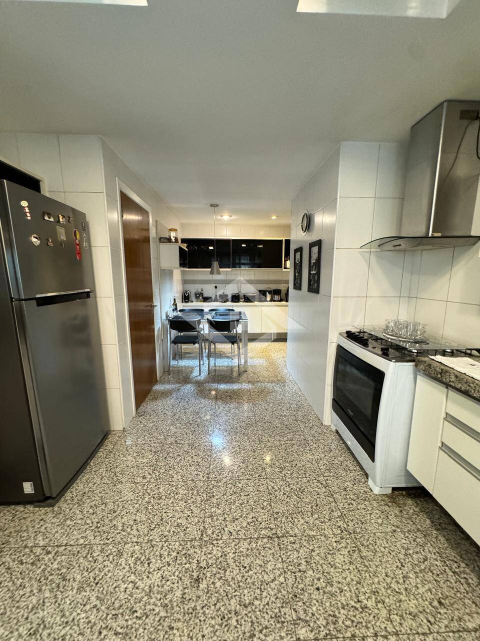 Apartamento à venda com 4 quartos, 321m² - Foto 17