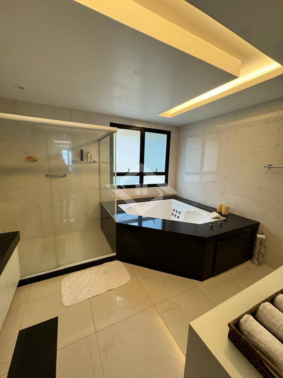 Apartamento à venda com 4 quartos, 321m² - Foto 37