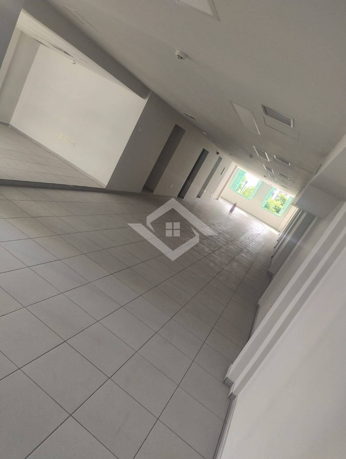 Prédio Inteiro para alugar, 141m² - Foto 2