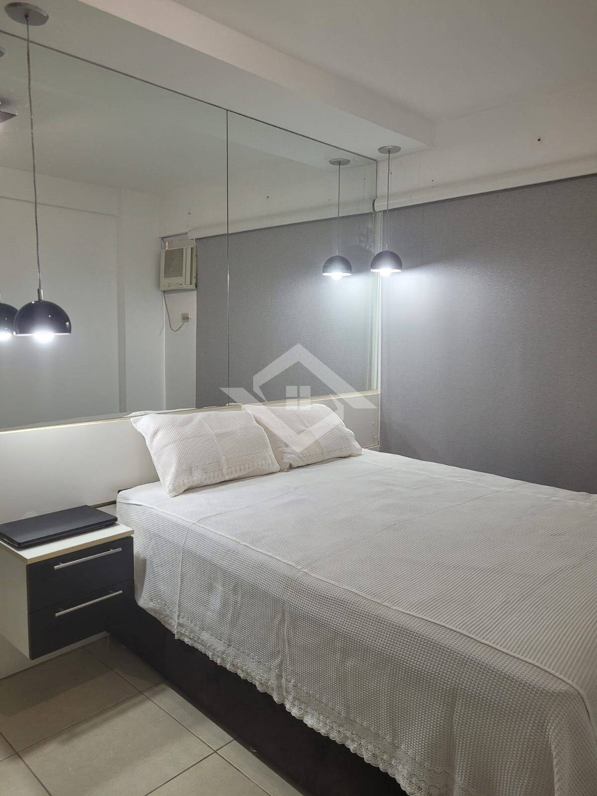 Apartamento à venda com 3 quartos, 74m² - Foto 1