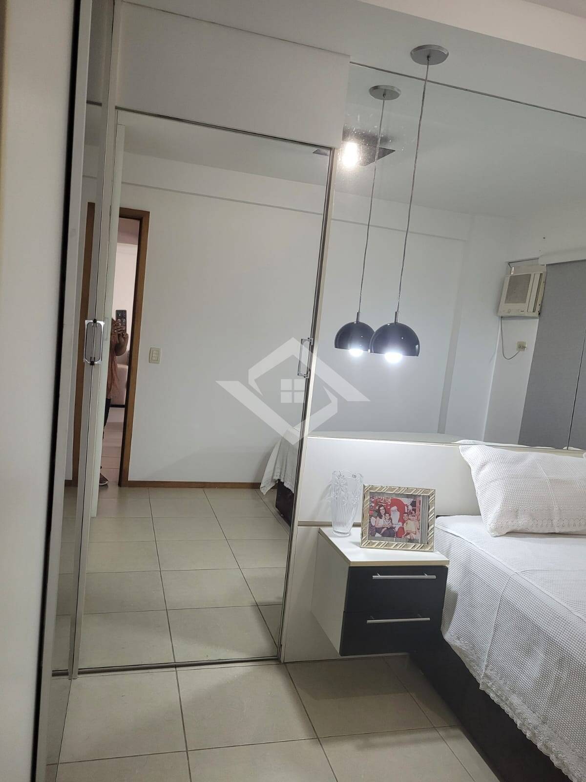 Apartamento à venda com 3 quartos, 74m² - Foto 2