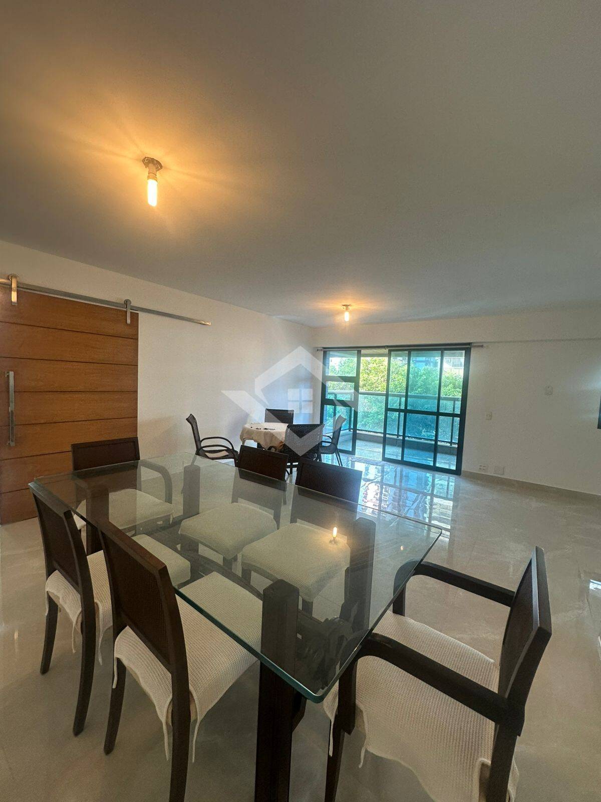 Apartamento para alugar com 3 quartos, 140m² - Foto 20