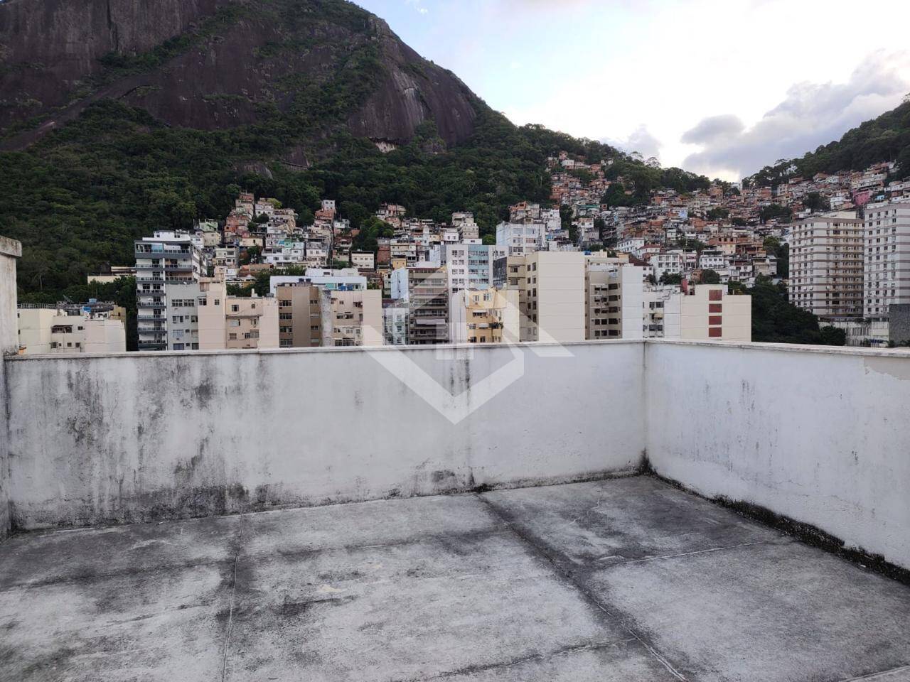 Cobertura à venda com 3 quartos, 200m² - Foto 16