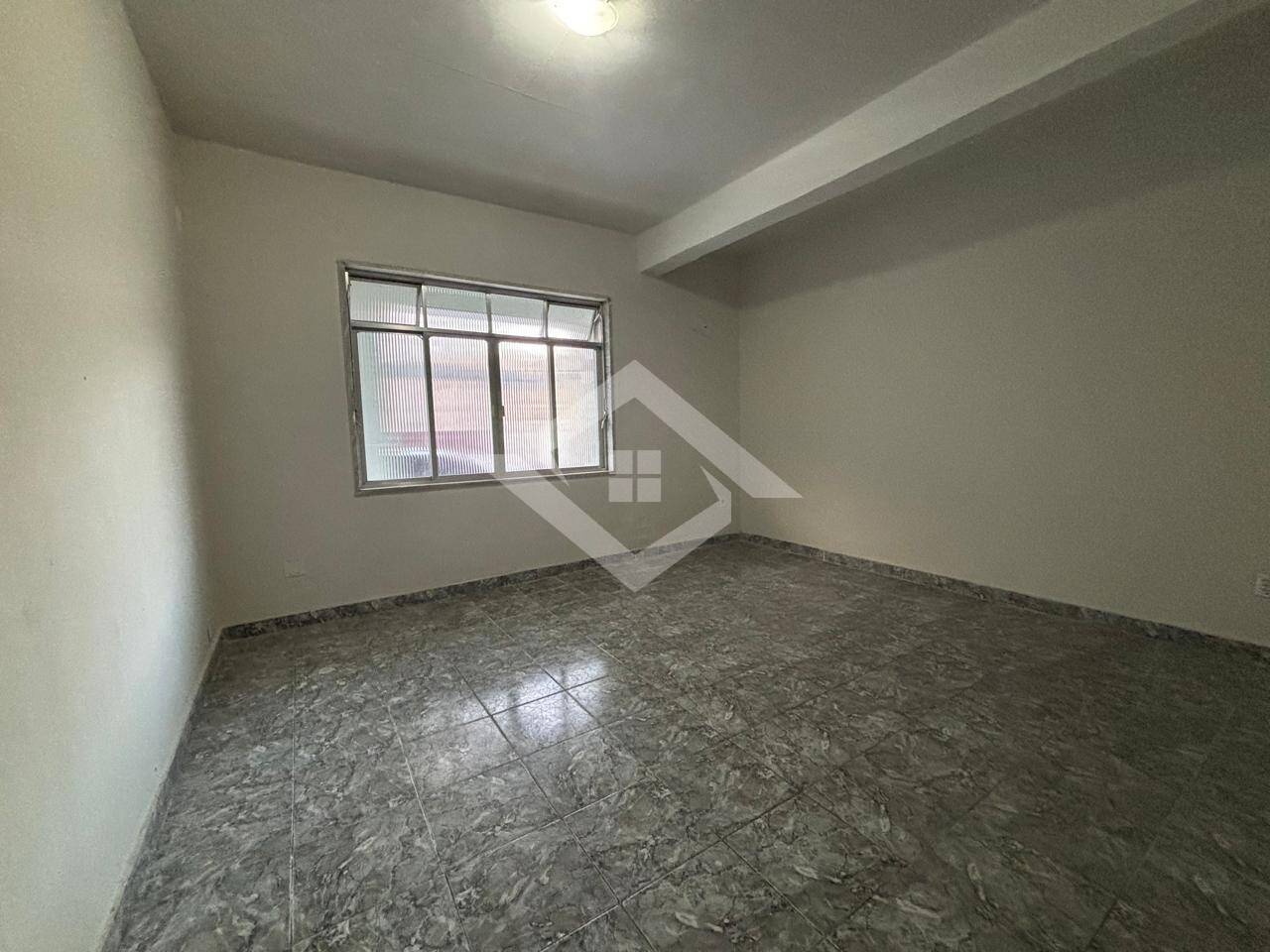 Casa para alugar com 3 quartos, 250m² - Foto 2