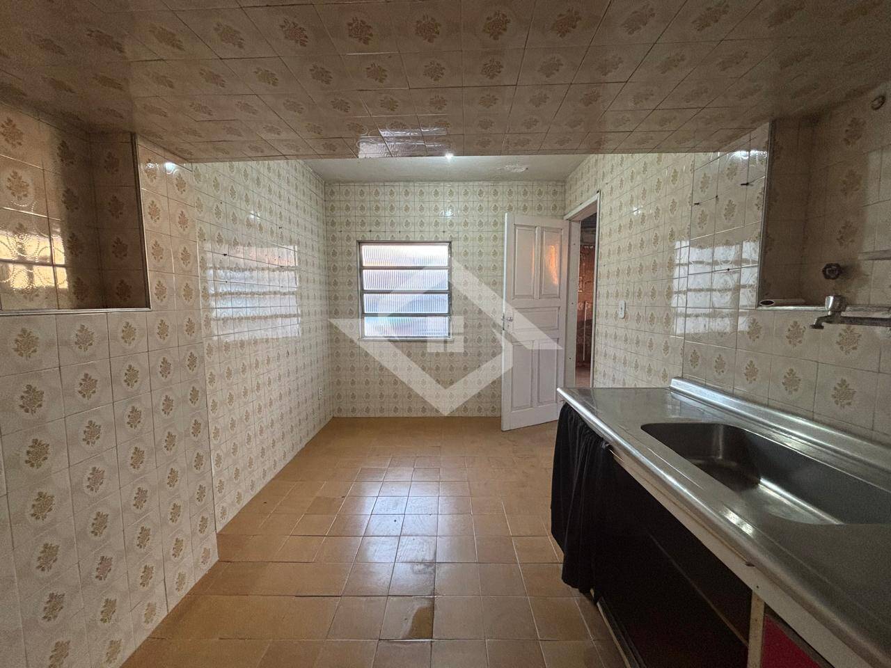 Casa para alugar com 3 quartos, 250m² - Foto 23