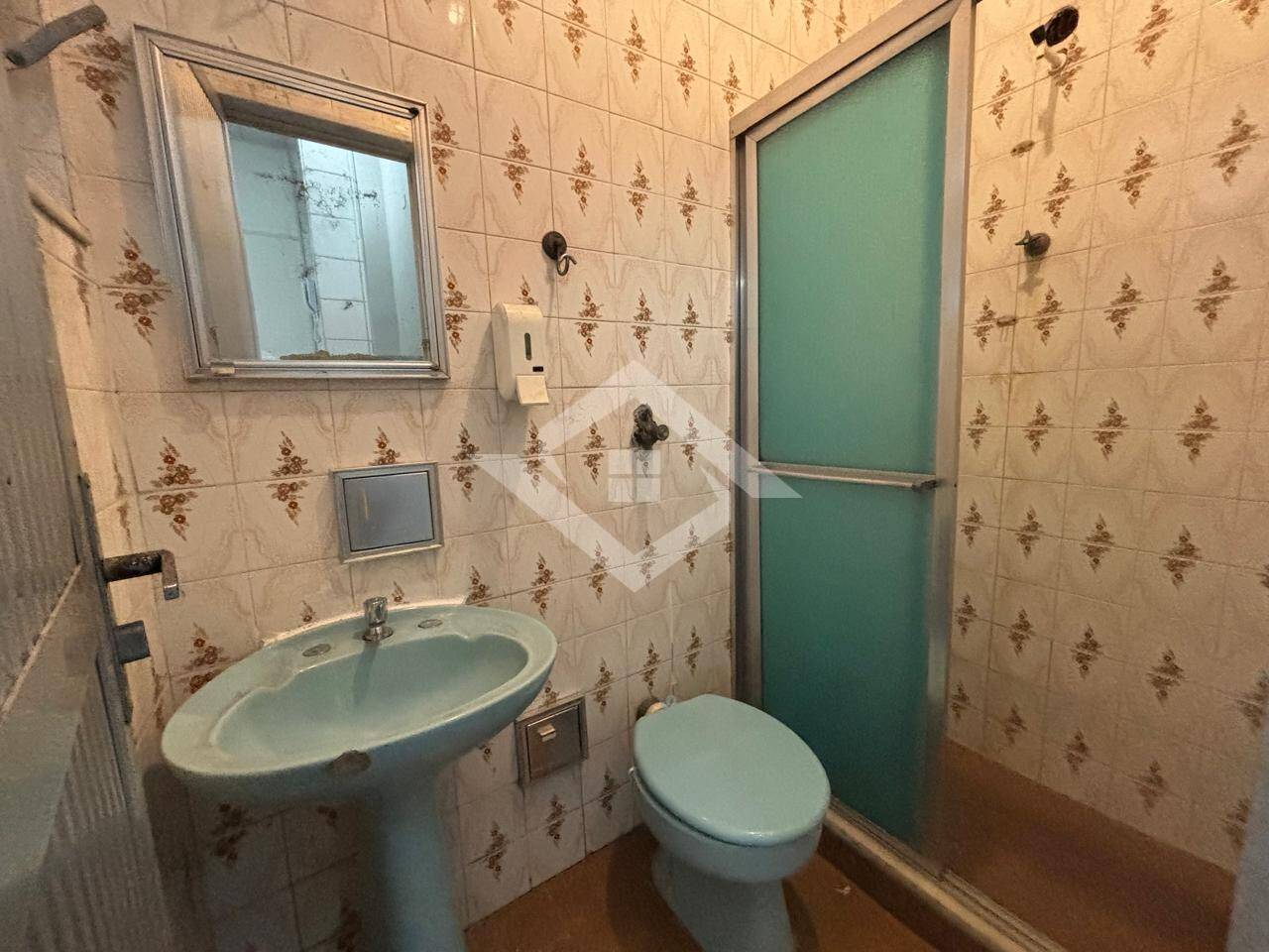 Casa para alugar com 3 quartos, 250m² - Foto 27