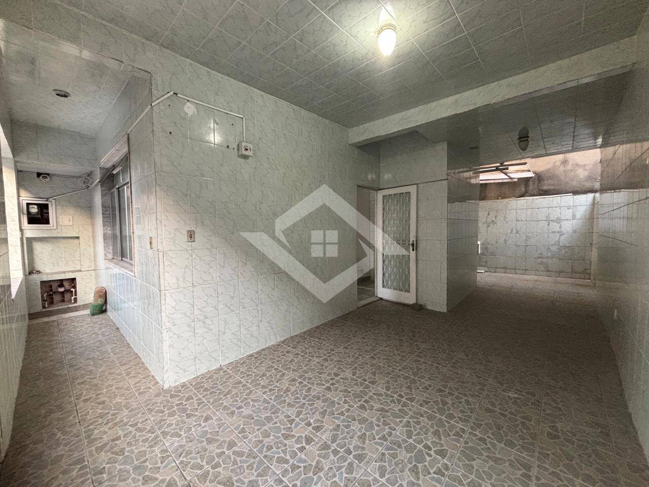 Casa para alugar com 3 quartos, 250m² - Foto 29