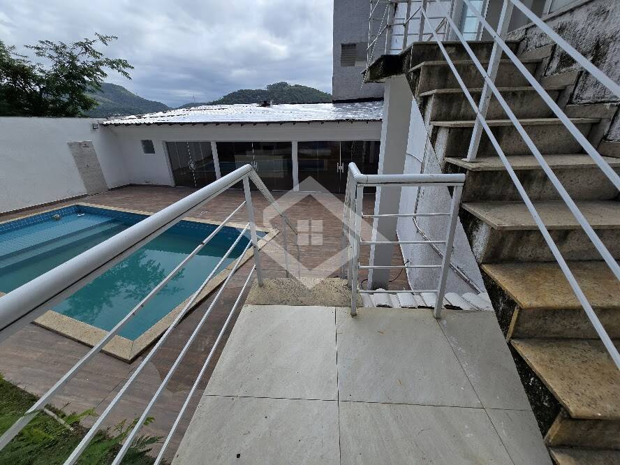 Casa para alugar com 3 quartos, 350m² - Foto 30