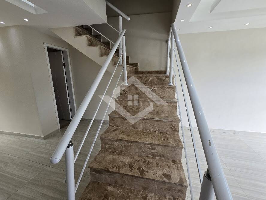 Casa para alugar com 3 quartos, 350m² - Foto 7
