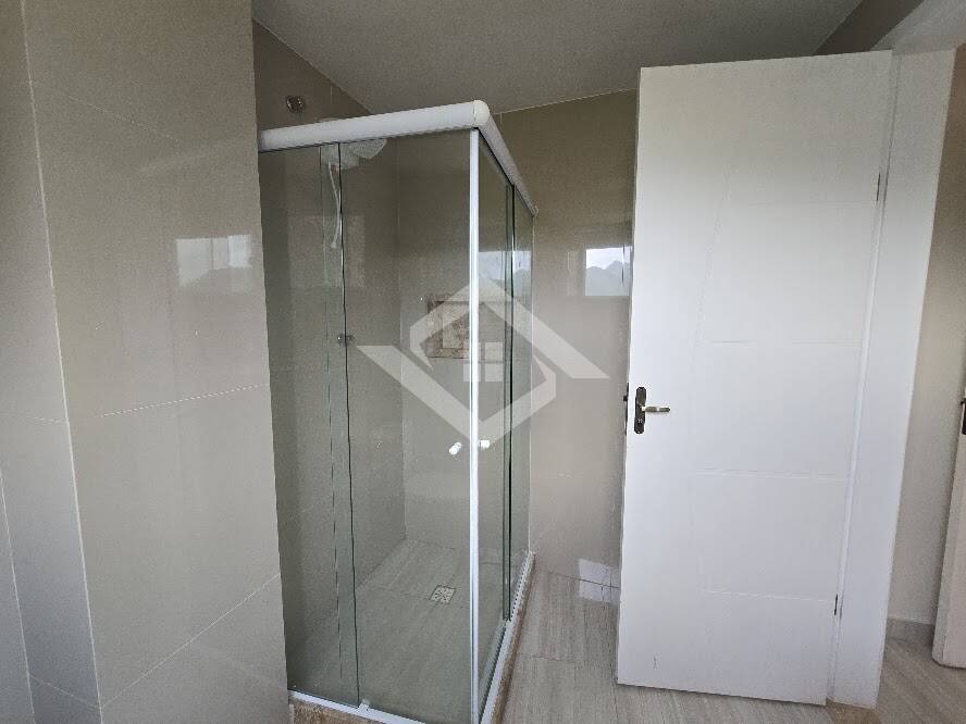 Casa para alugar com 3 quartos, 350m² - Foto 15