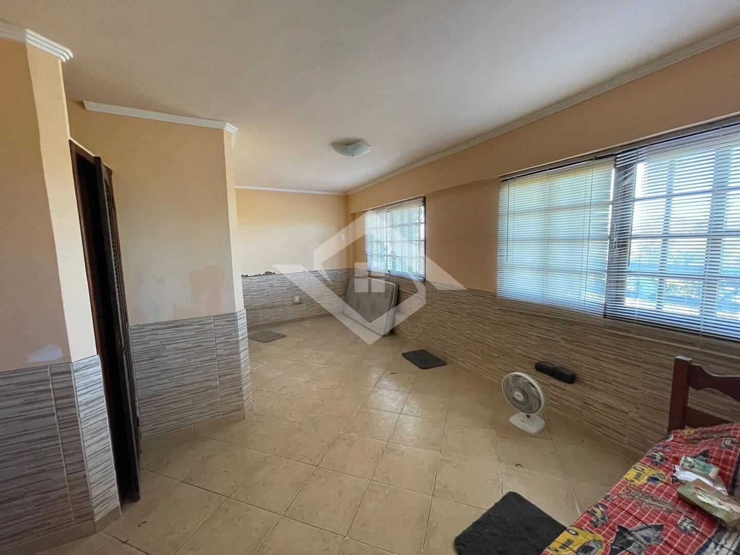 Casa à venda e aluguel com 7 quartos, 2300m² - Foto 6