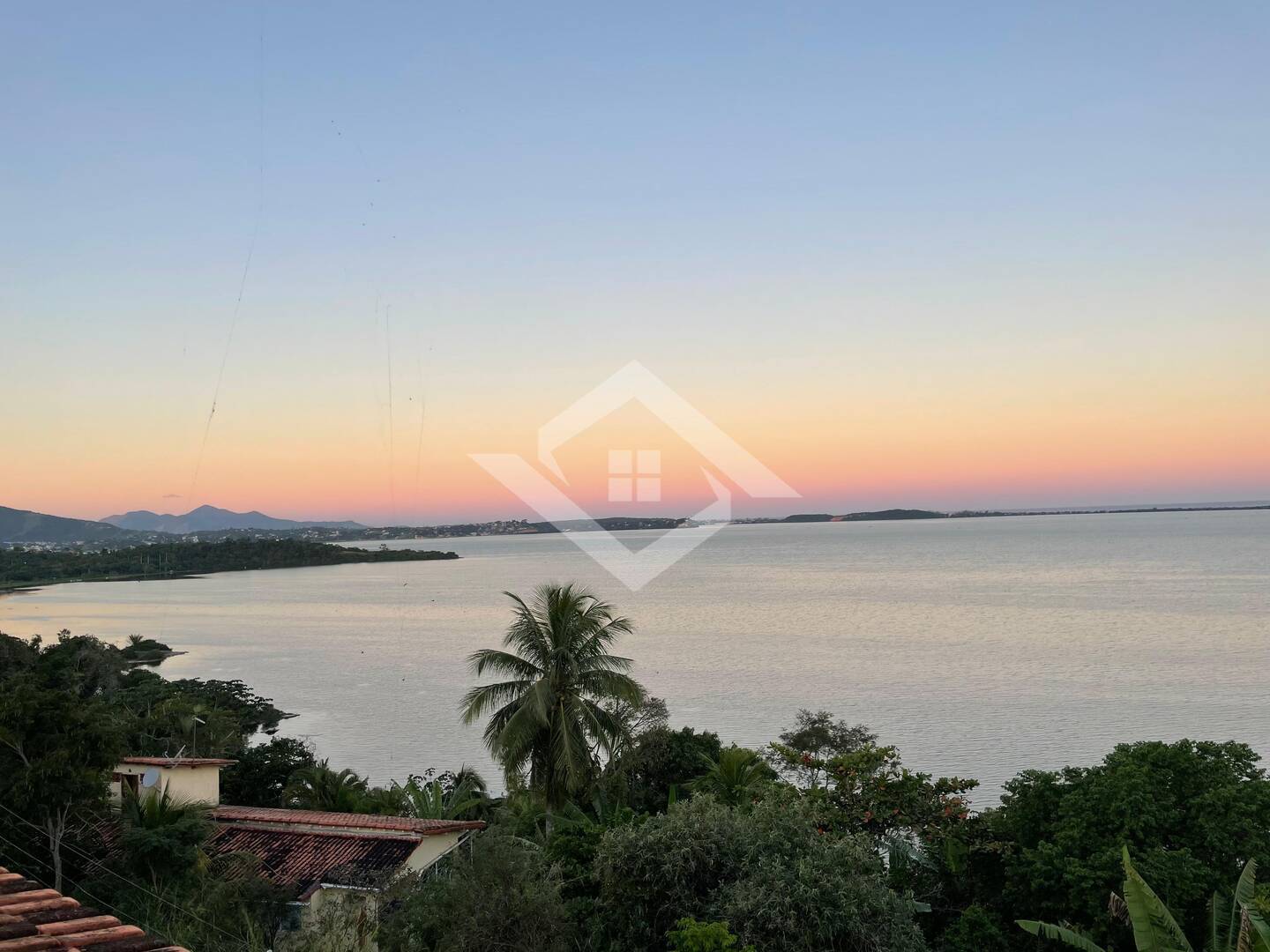 Casa à venda e aluguel com 7 quartos, 2300m² - Foto 10