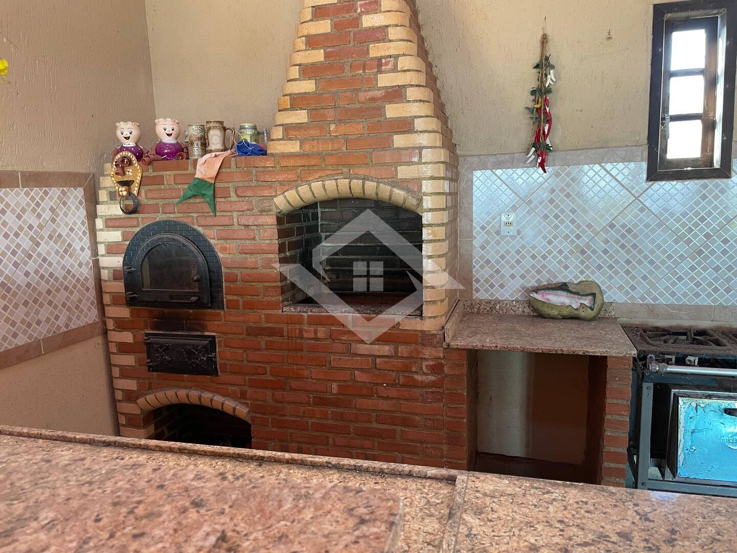 Casa à venda e aluguel com 7 quartos, 2300m² - Foto 9