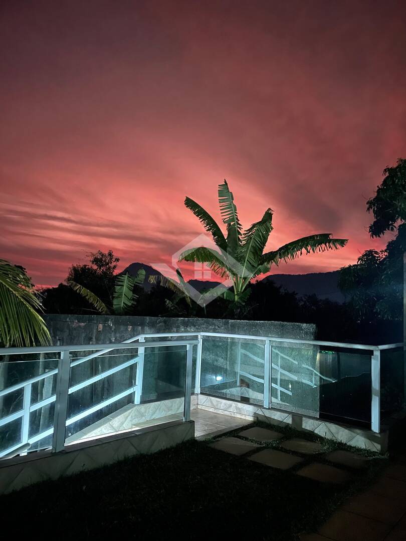 Casa à venda e aluguel com 7 quartos, 2300m² - Foto 20