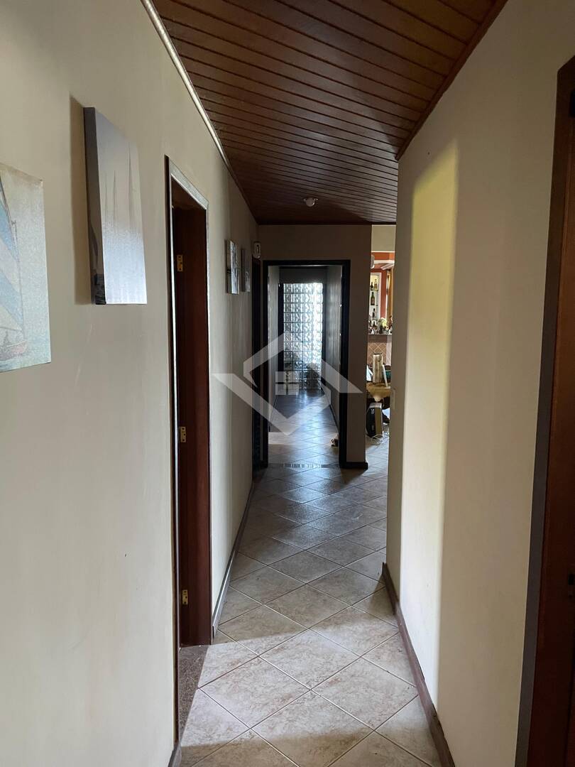 Casa à venda e aluguel com 7 quartos, 2300m² - Foto 24