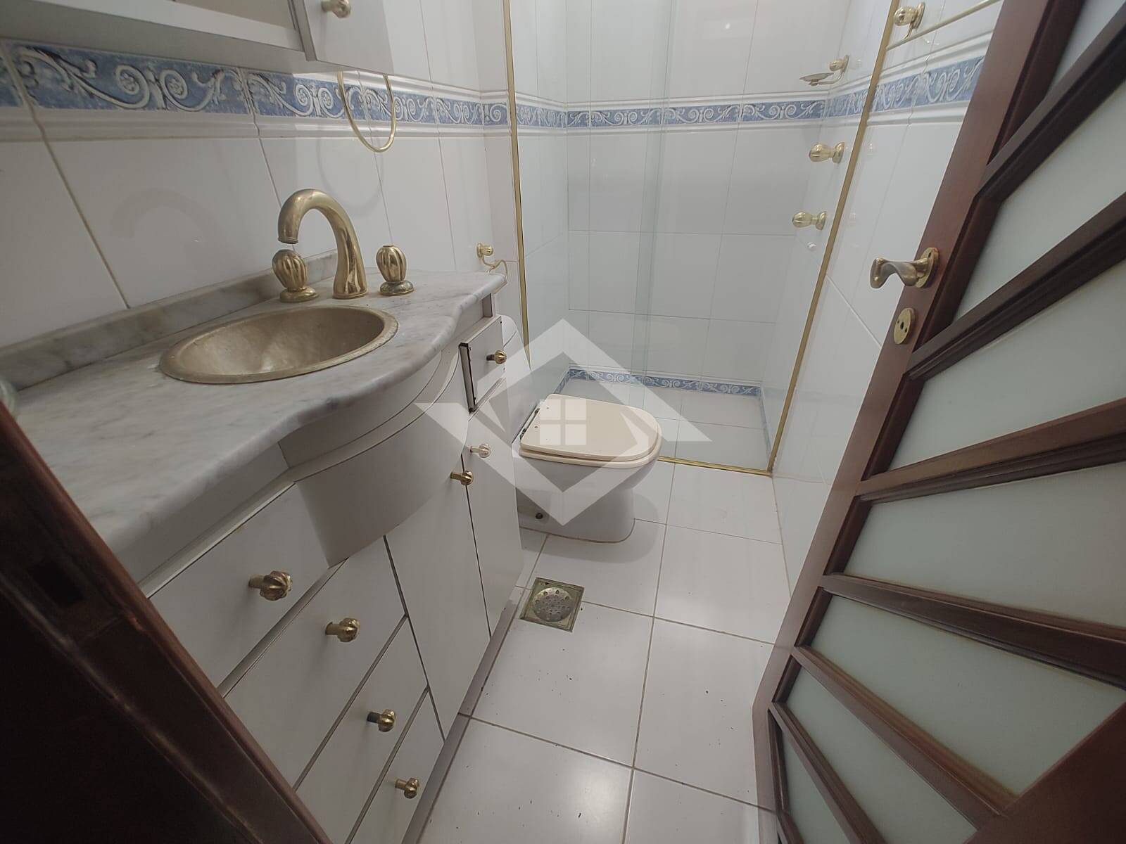 Apartamento para alugar com 2 quartos, 77m² - Foto 9