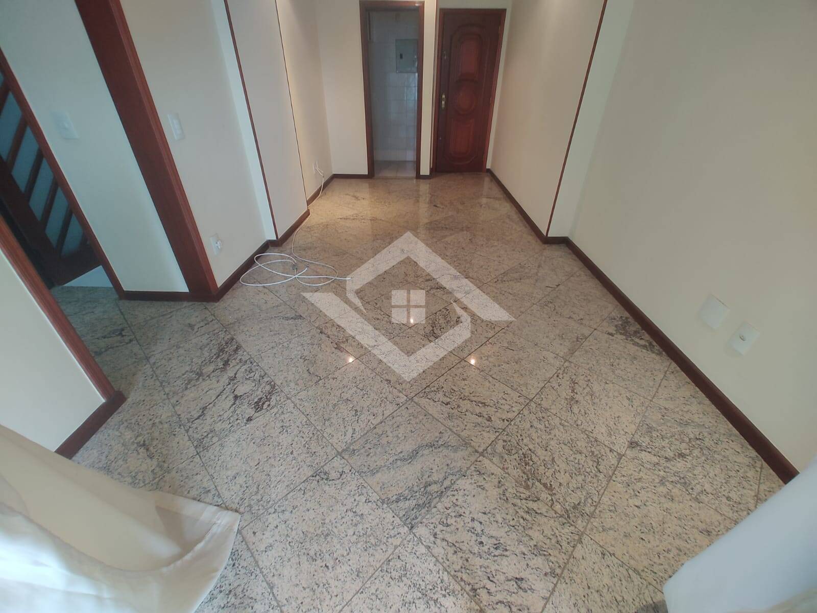Apartamento para alugar com 2 quartos, 77m² - Foto 6