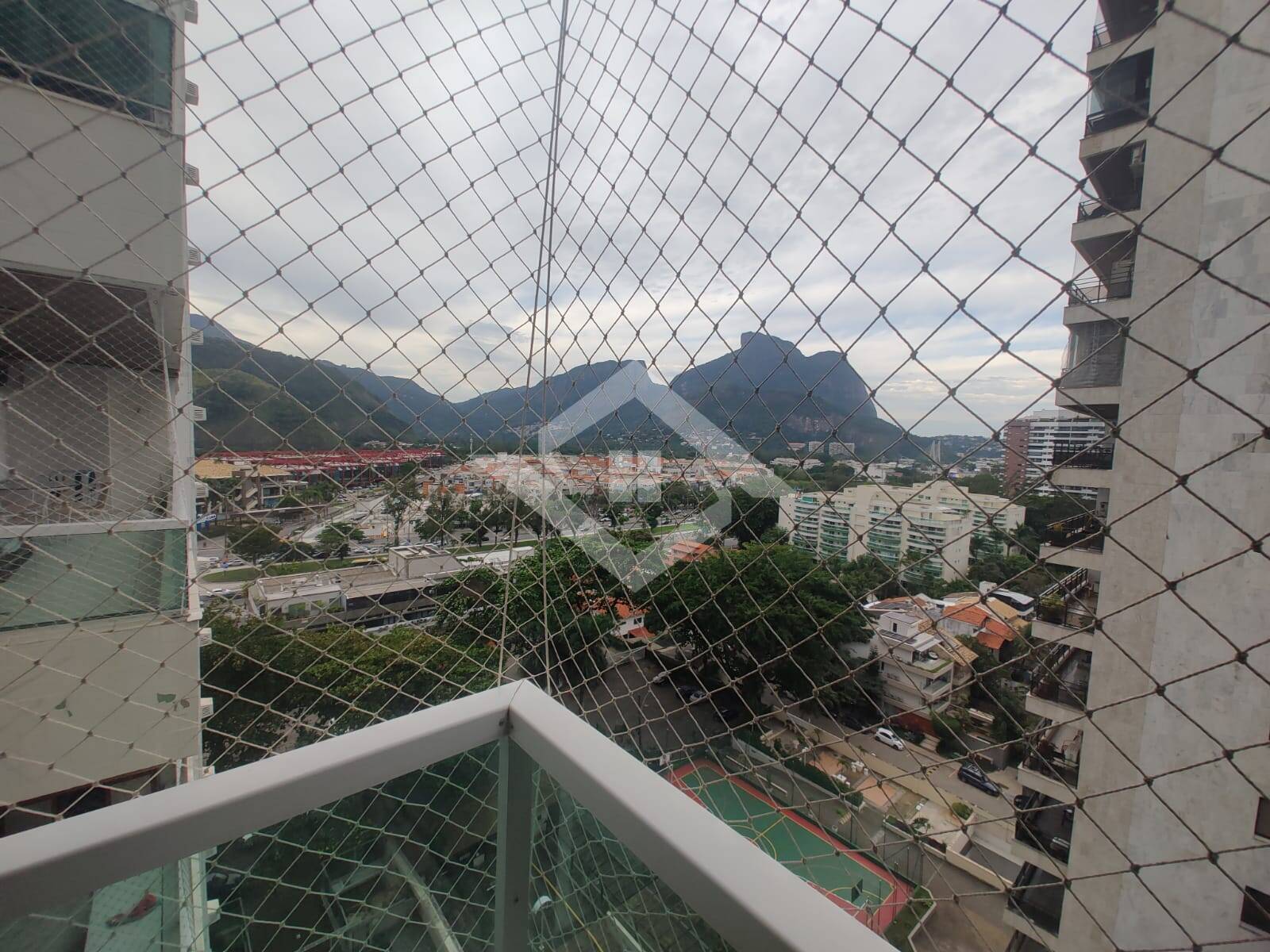 Apartamento para alugar com 2 quartos, 77m² - Foto 1
