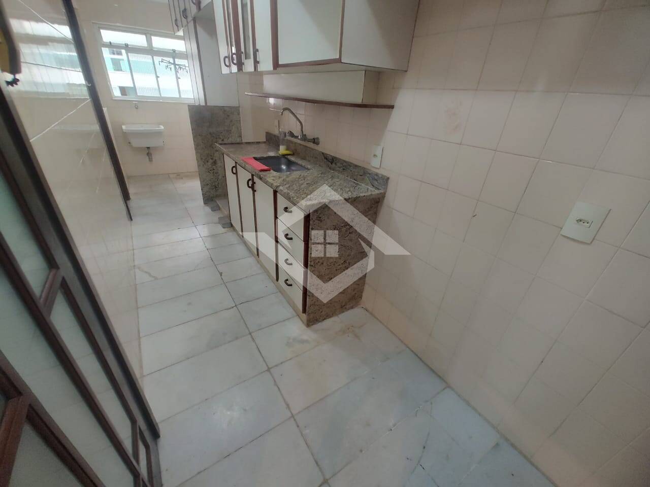 Apartamento para alugar com 2 quartos, 77m² - Foto 27