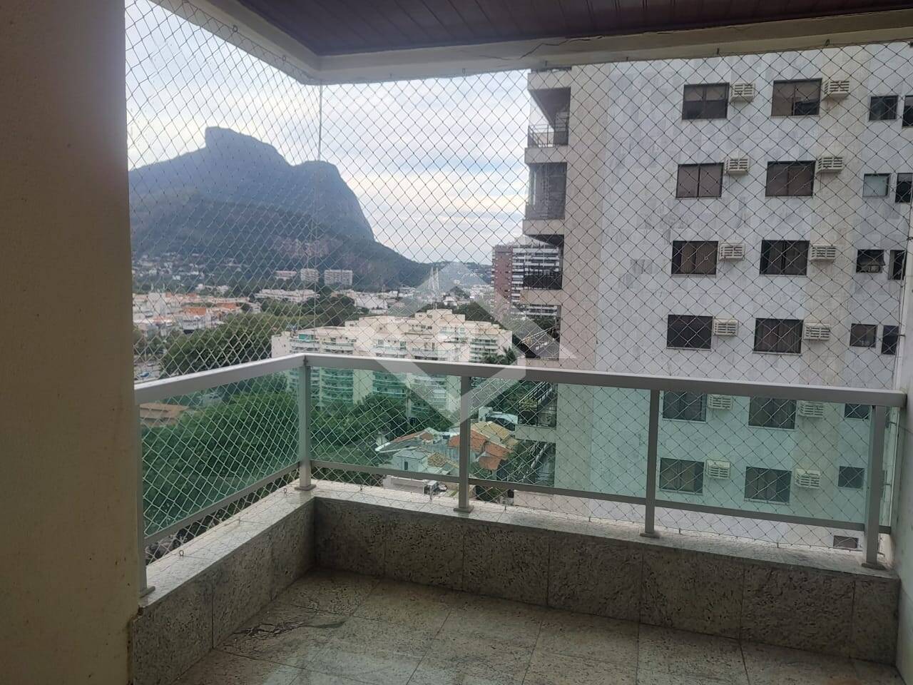 Apartamento para alugar com 2 quartos, 77m² - Foto 36