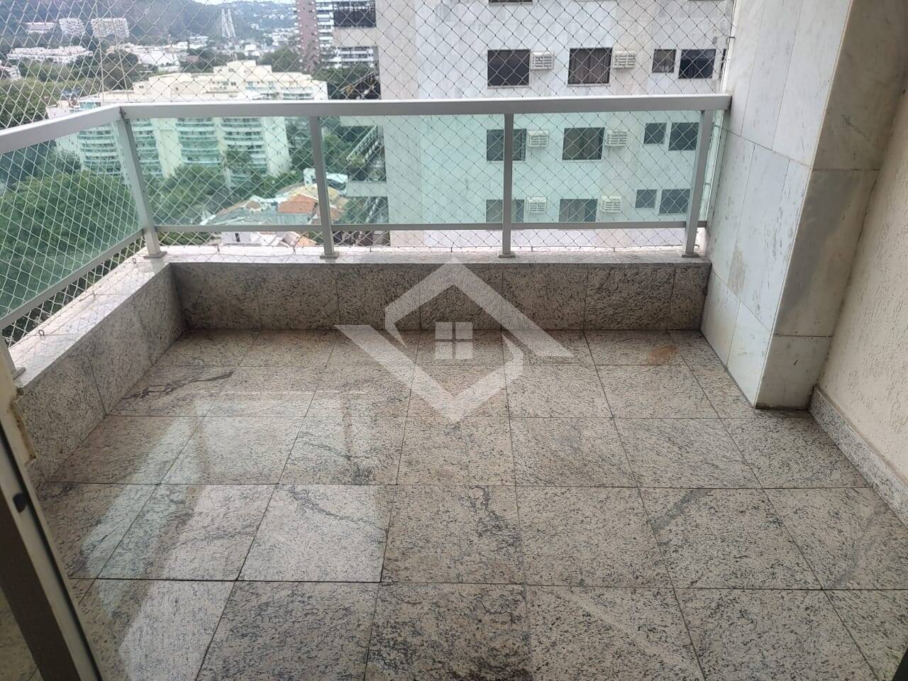 Apartamento para alugar com 2 quartos, 77m² - Foto 4