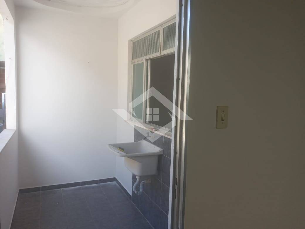 Apartamento para alugar com 2 quartos, 70m² - Foto 3