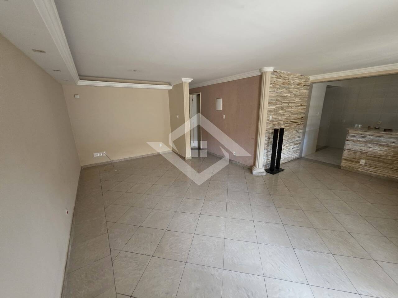 Casa, 3 quartos, 280 m² - Foto 2