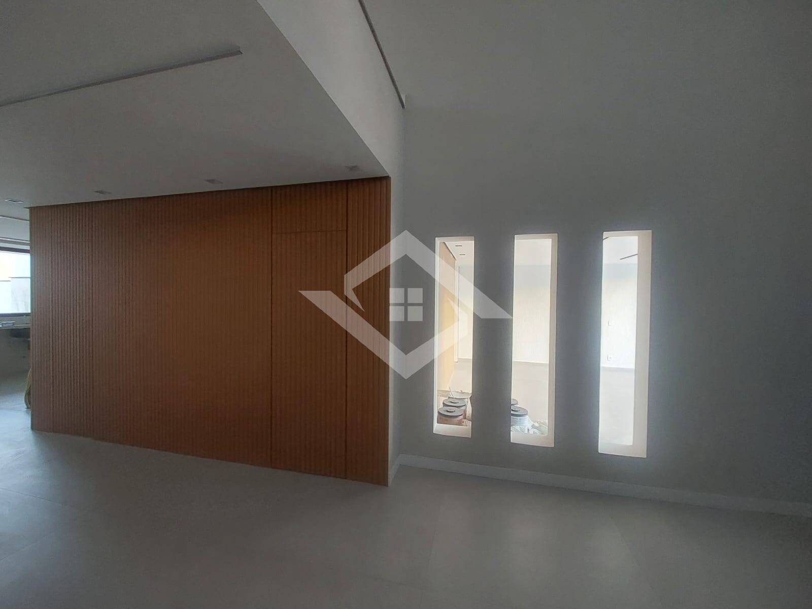 Casa de Condomínio à venda com 4 quartos, 220m² - Foto 3