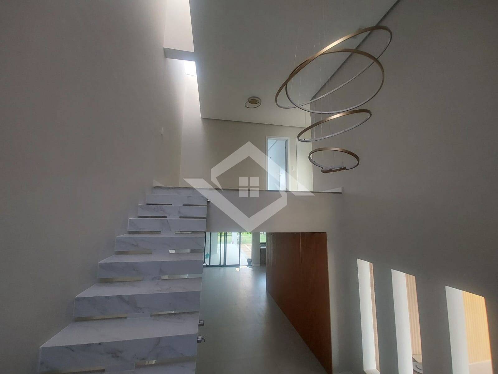 Casa de Condomínio à venda com 4 quartos, 220m² - Foto 4