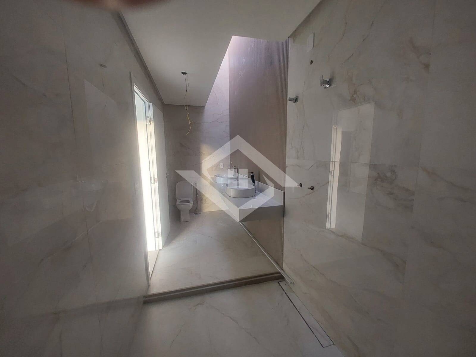 Casa de Condomínio à venda com 4 quartos, 220m² - Foto 10