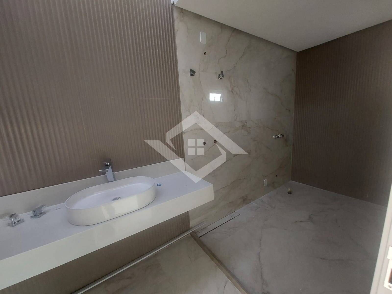 Casa de Condomínio à venda com 4 quartos, 220m² - Foto 12
