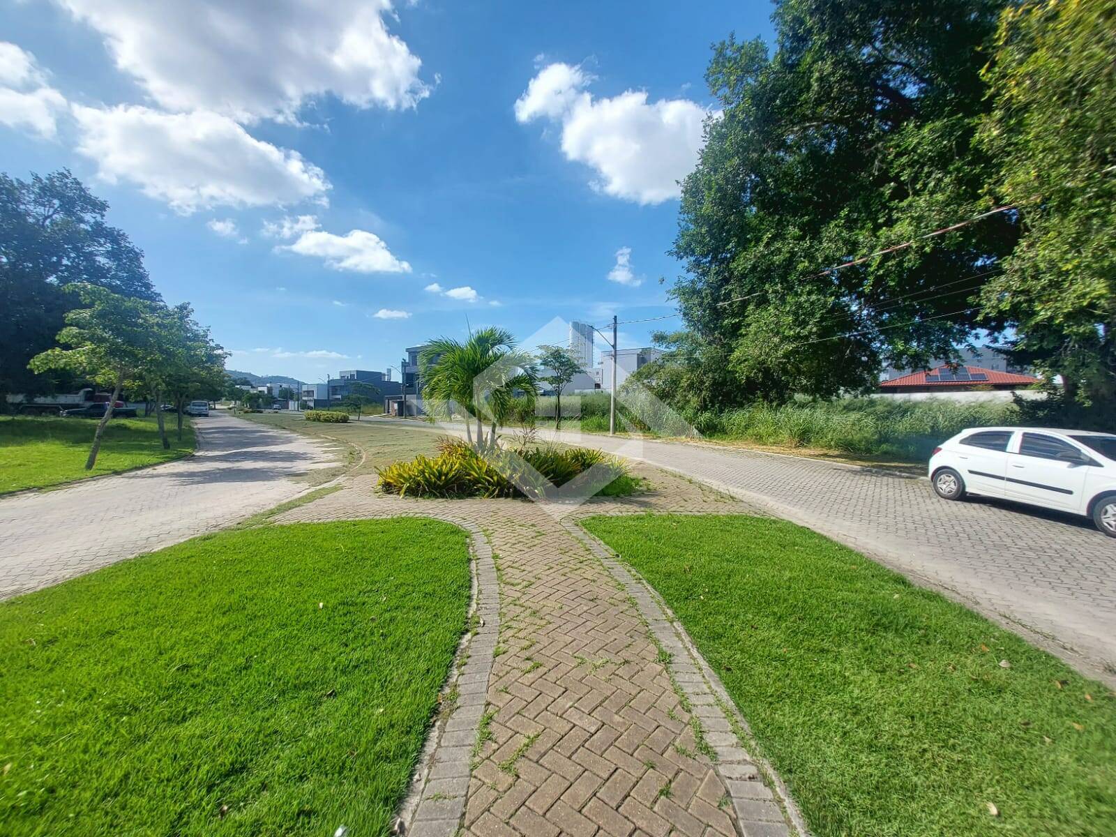 Casa de Condomínio à venda com 4 quartos, 220m² - Foto 23