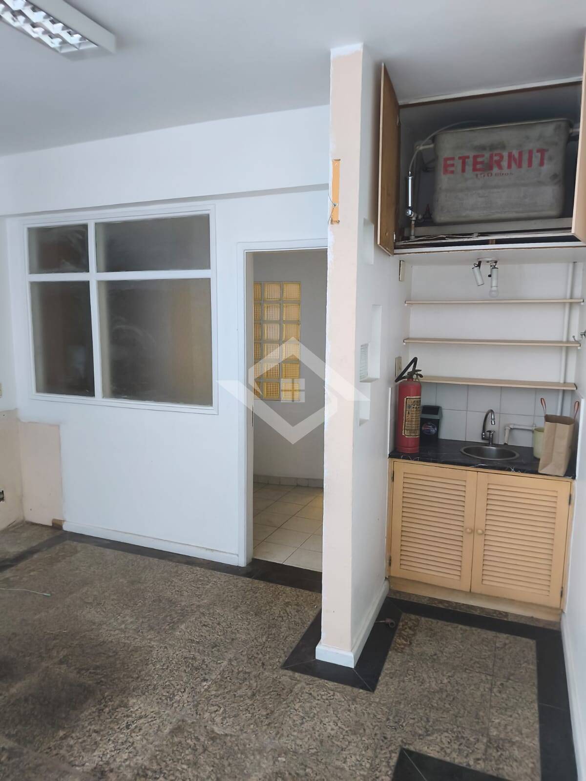 Prédio Inteiro à venda e aluguel, 30m² - Foto 1