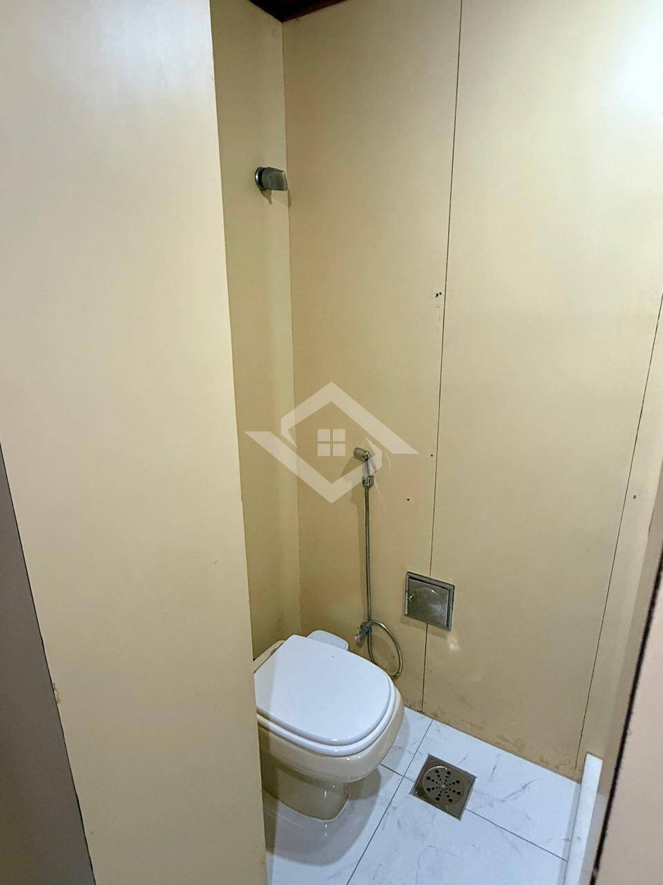 Apartamento para alugar com 2 quartos, 75m² - Foto 12