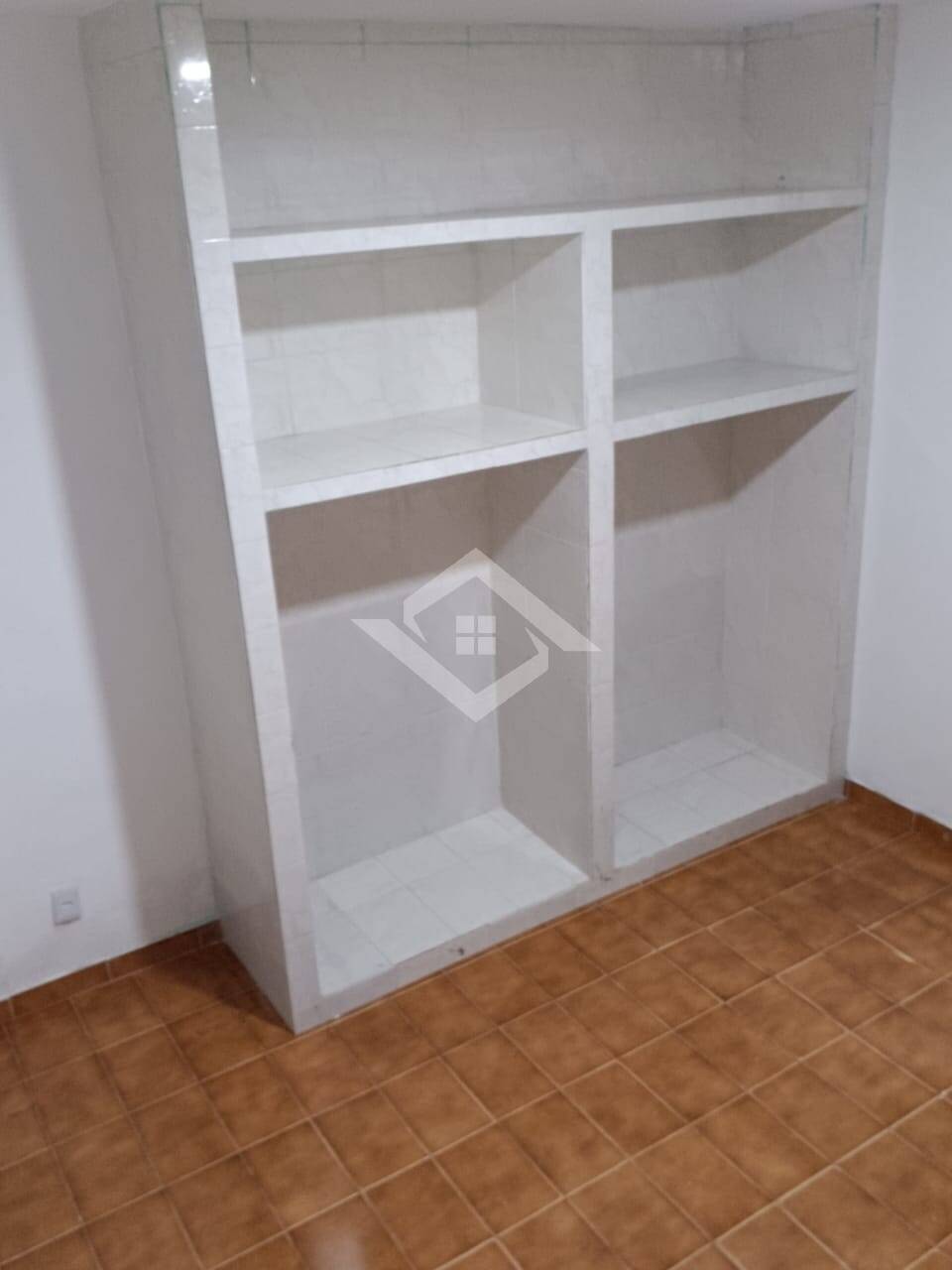 Casa à venda com 4 quartos, 128m² - Foto 12