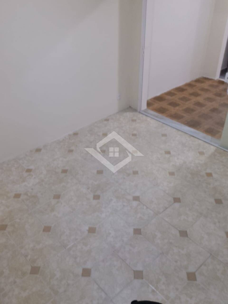 Casa à venda com 4 quartos, 128m² - Foto 15