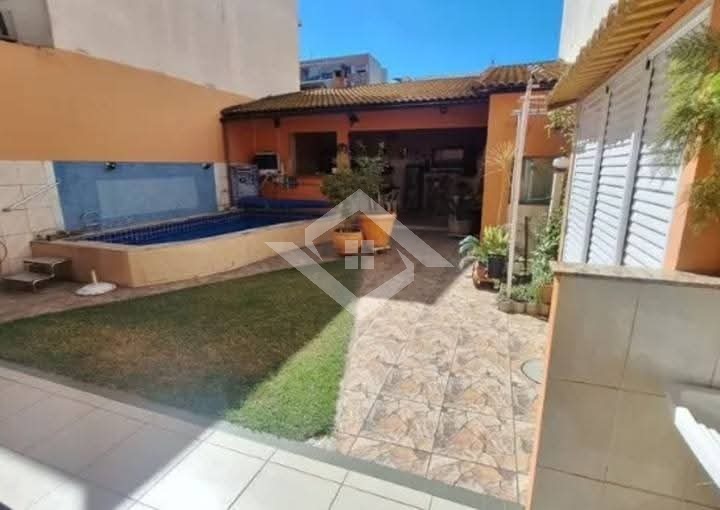 Casa, 3 quartos, 260 m² - Foto 2