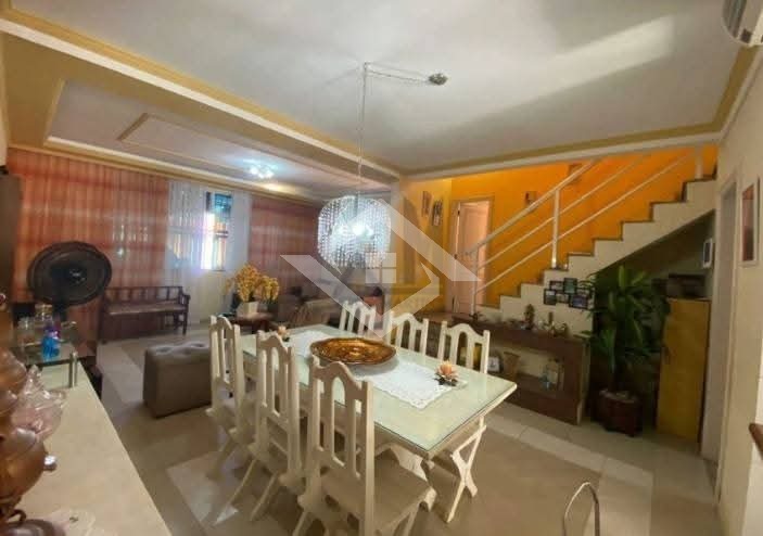 Casa, 3 quartos, 260 m² - Foto 4