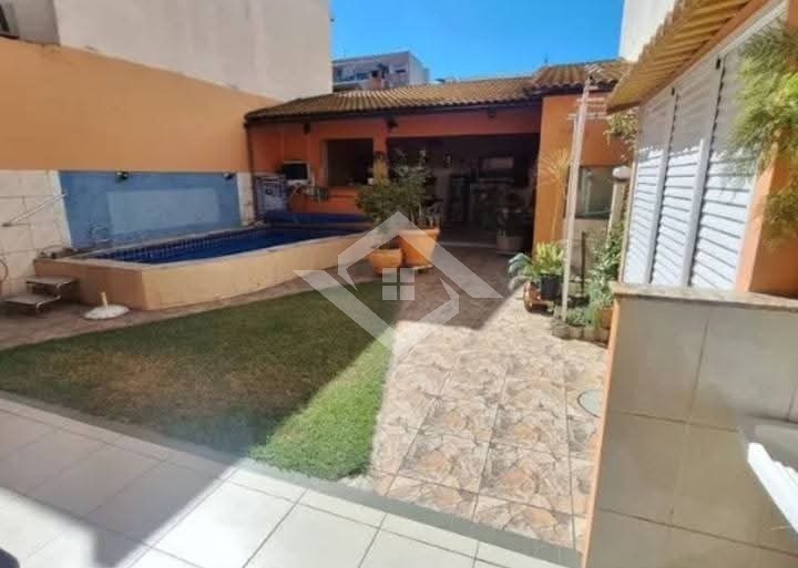 Casa, 3 quartos, 260 m² - Foto 24