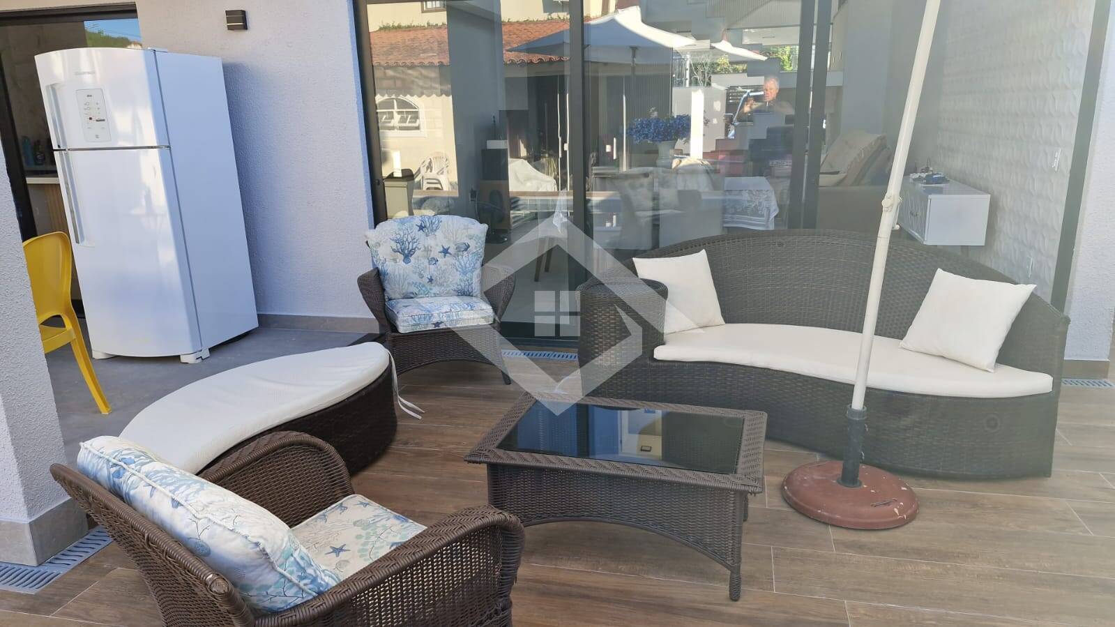 Casa à venda com 3 quartos, 263m² - Foto 33