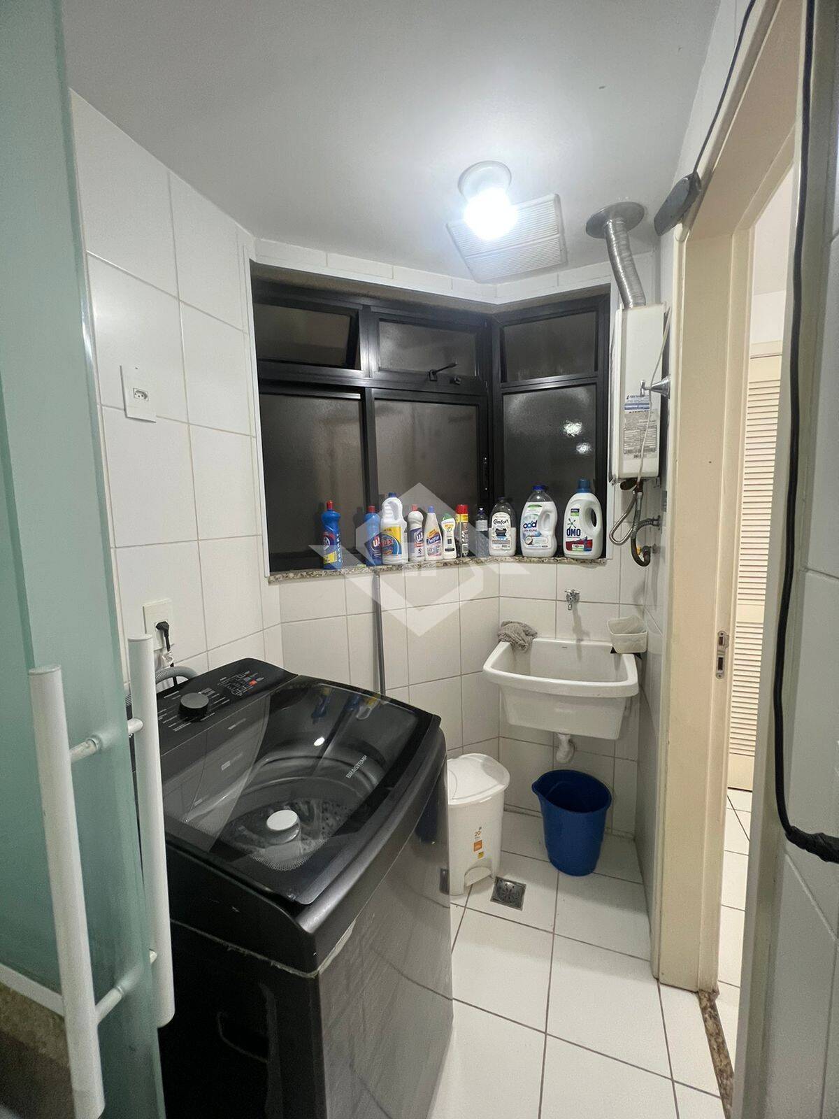 Apartamento à venda com 3 quartos, 93m² - Foto 9