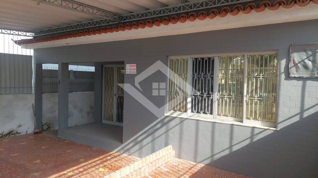 Casa à venda com 2 quartos, 200m² - Foto 5