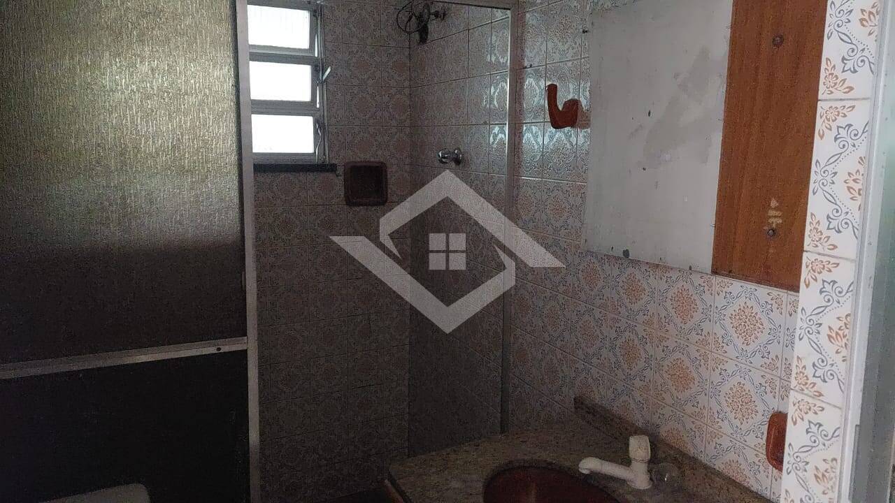 Casa à venda com 2 quartos, 200m² - Foto 7
