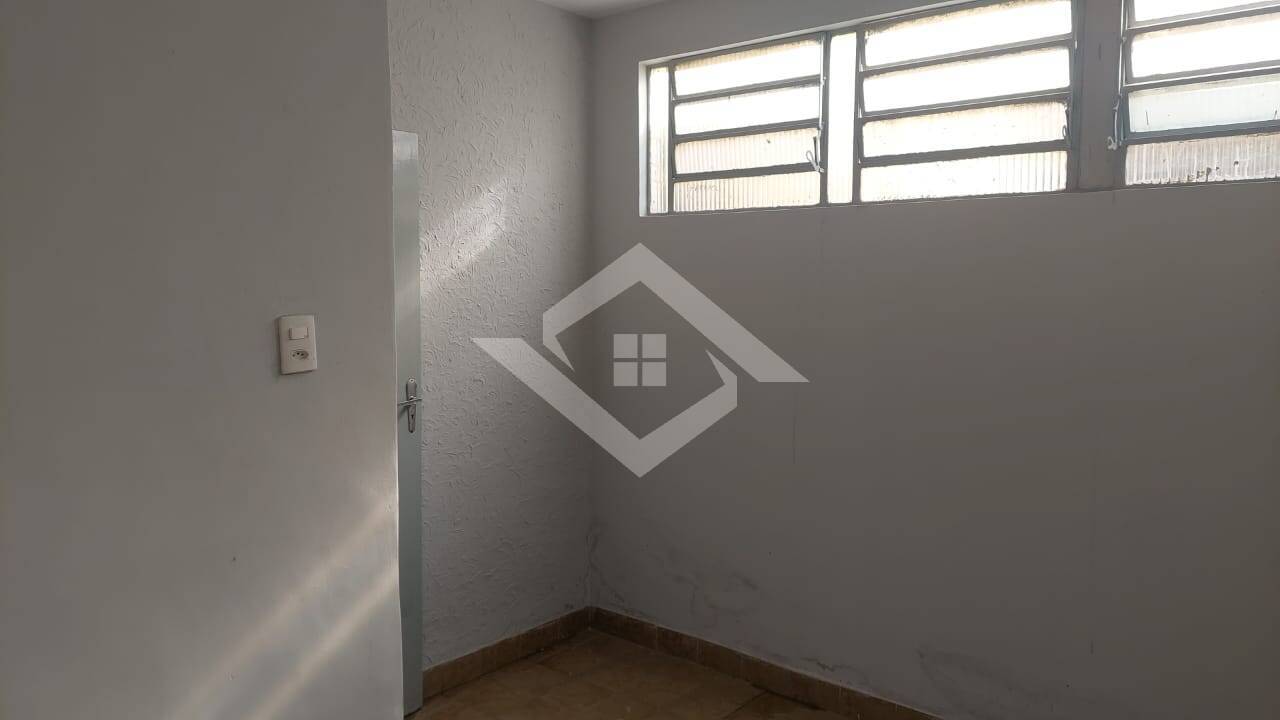 Casa à venda com 2 quartos, 200m² - Foto 6