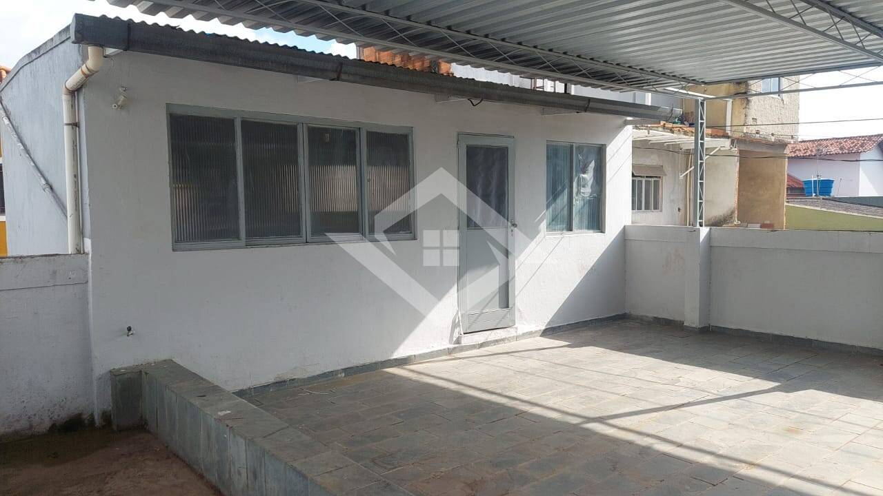 Casa à venda com 2 quartos, 200m² - Foto 12